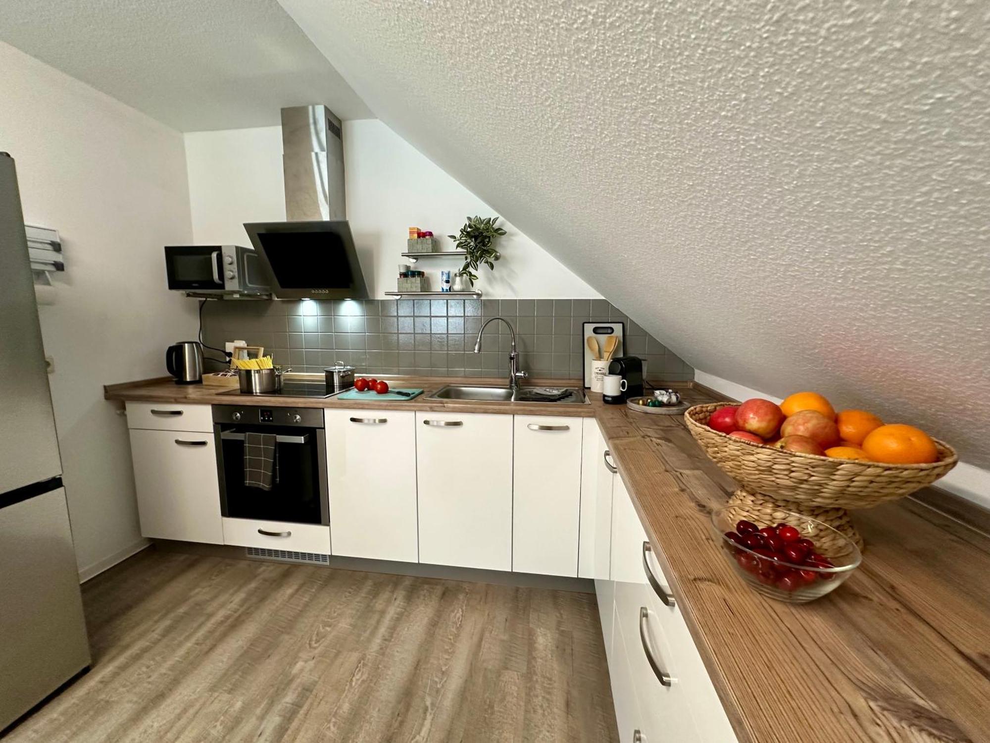 Familie Oder Beruflich - 2 Schlafzimmer - 3 Betten - Geraeumig - Kueche - Gemuetlich *