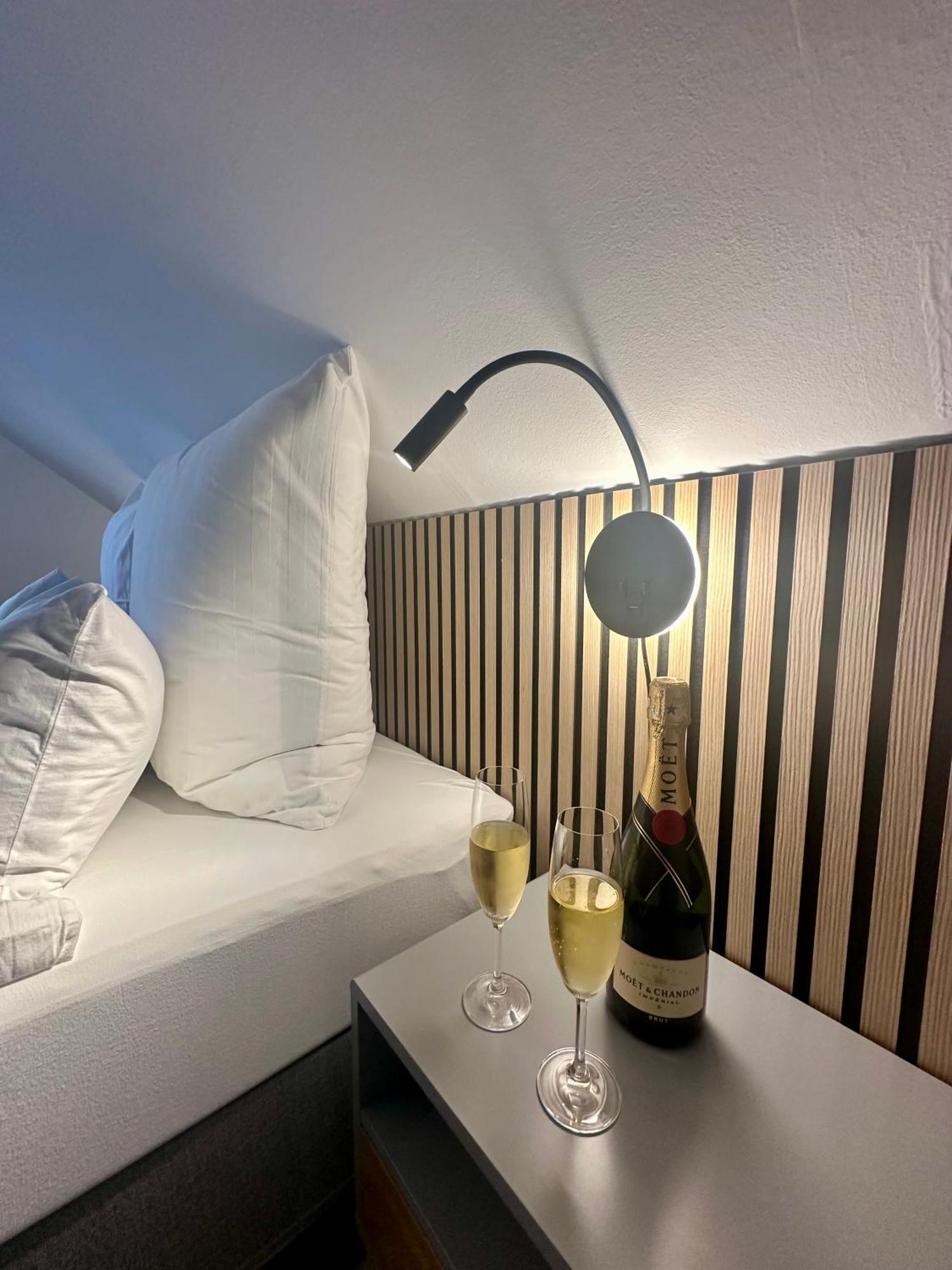 Apartment Familie Oder Beruflich - 2 Schlafzimmer - 3 Betten - Geraeumig - Kueche - Gemuetlich