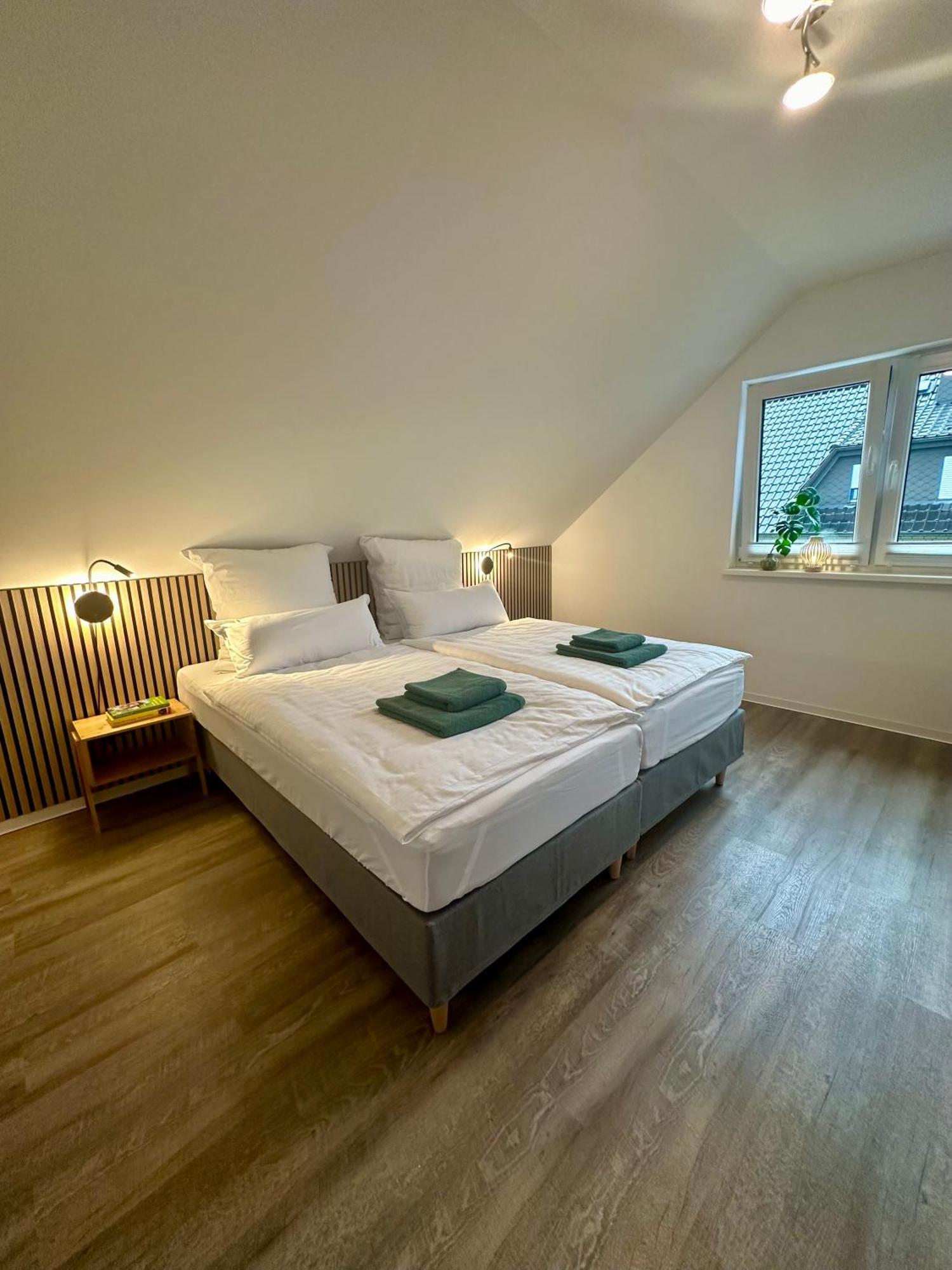 Apartment Familie Oder Beruflich - 2 Schlafzimmer - 3 Betten - Geraeumig - Kueche - Gemuetlich Bad Lippspringe